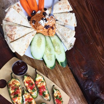 Paradise Park - Hummus plate and jalapeño homies - Pizza Near Me - Chicago, Illinois