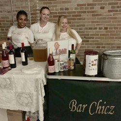 Bar Chicz - MEET OUR BAR CHICZ!