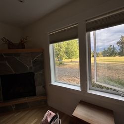 McKenzie Orchards Bed and Breakfast - Dog friendly room