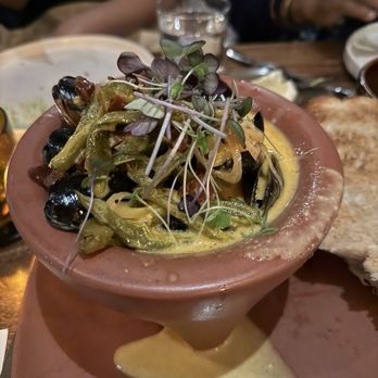 Tzuco - Yummy mussels , the best sauce ever. - Mexican Near Me - Chicago, Illinois