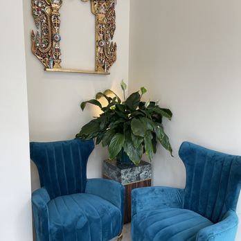 Thy Spa San Francisco - Seating area for check in. - Massage Near Me - San Francisco, California Thy Spa San Francisco - Seating area for check in. - Massage Near Me - San Francisco, California