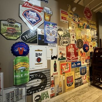 Cleavers - Decor - Cheesesteaks Near Me - Philadelphia, Pennsylvania Cleavers - Decor - Cheesesteaks Near Me - Philadelphia, Pennsylvania