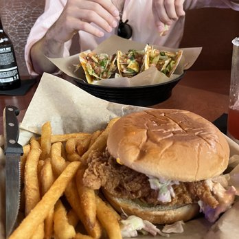 Sam's Grill & Bar - Buttermilk chicken sandwich and shrimp tacos - American Near Me - Fort Worth, Texas