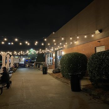 Lost Worlds Brewing - Breweries Near Me - Cornelius, North Carolina