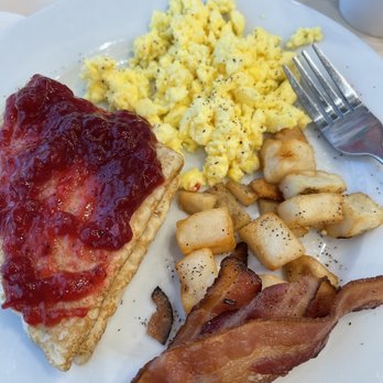 IKEA - Medium breakfast (I put pepper on it before I took the picture it doesn't come like that.) - Scandinavian Near Me - Orlando, Florida IKEA - Medium breakfast (I put pepper on it before I took the picture it doesn't come like that.) - Scandinavian Near Me - Orlando, Florida