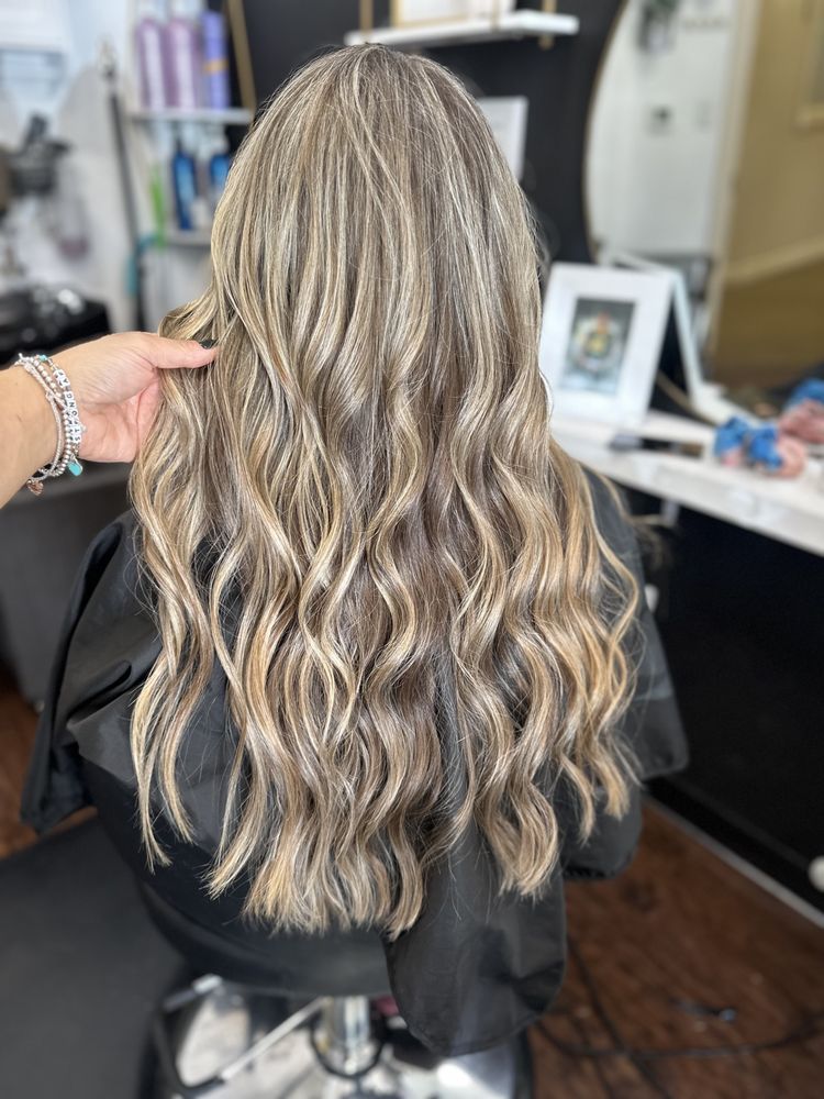 Hair by Ashlee Logo