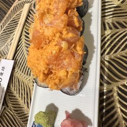 Keizo - Spicy salmon maki