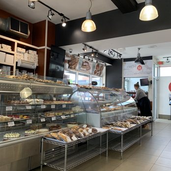 Pizza Motta - a bakery with a variety of baked goods - Pizza Near Me - Montreal, Quebec