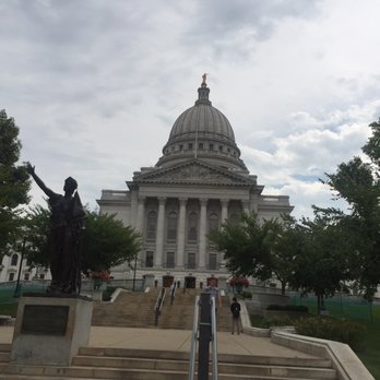 Wisconsin State Capitol - Front - Landmarks & Historical Buildings Near Me - Madison, Wisconsin