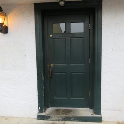 McNally's Tavern - Mayfair - Front door to McNally's. You have to look very carefully to find it.