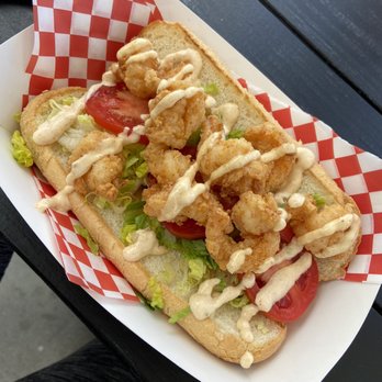 V9 Eats - Shrimp po boy - New American Near Me - St. Petersburg, Florida