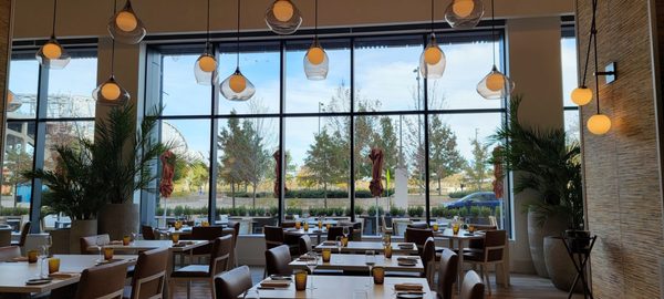Mimo Restaurant and Bar by null