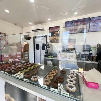 Domo Arcadia - Their selection for the day - Donuts Near Me - Arcadia, California