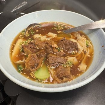 Yoo Yee - Original Braised Beef Brisket Hand Pull Noodle Soup - Chinese Near Me - Chicago, Illinois Yoo Yee - Original Braised Beef Brisket Hand Pull Noodle Soup - Chinese Near Me - Chicago, Illinois