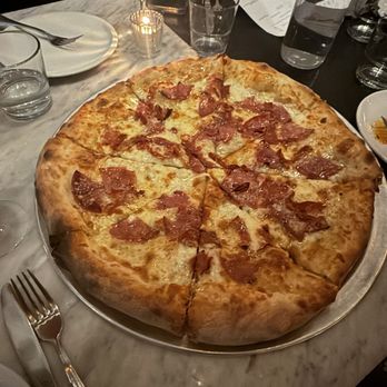 Rossoblu - SF SALAMI HONEY PIZZA - Italian Near Me - Los Angeles, California Rossoblu - SF SALAMI HONEY PIZZA - Italian Near Me - Los Angeles, California