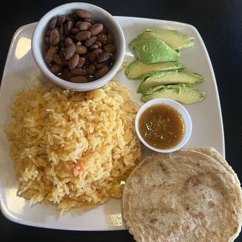 Flores Restaurant - Rice and beans - Salvadoran Near Me - Portland, Maine