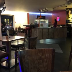 Cafe Rheingold - laden innen