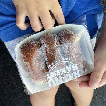 Honu Bakery - Bakeries Near Me - Honolulu, Hawaii