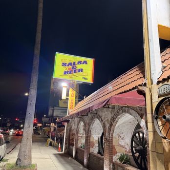 Salsa & Beer - Mexican Near Me - North Hollywood, California
