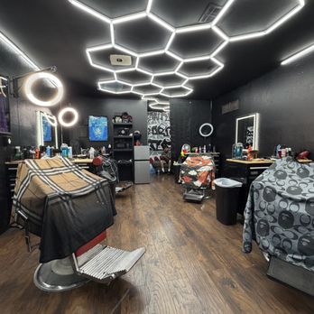 Fantasma Barber Studio - Barbers Near Me - Huntington Beach, California Fantasma Barber Studio - Barbers Near Me - Huntington Beach, California