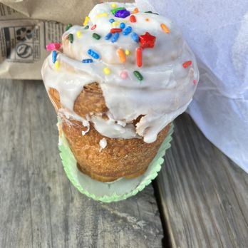 Beacon Bread Company - Vanilla croissant cupcake - Breakfast & Brunch Near Me - Beacon, New York