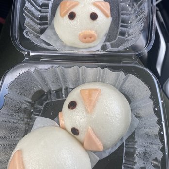 Song's Dumplings Cafe - Steamed Egg Yolk Cream Piggy Buns - Dim Sum Near Me - Forest Hills, New York