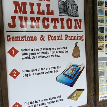 Echo Dell Indian Echo Caverns - Landmarks & Historical Buildings Near Me - Hummelstown, Pennsylvania