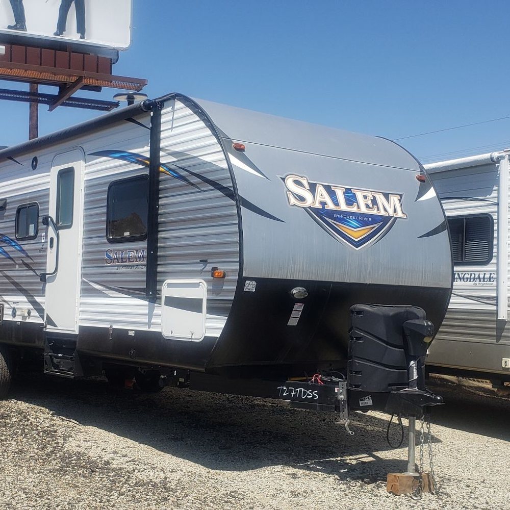 Lake RV - Dropping off was easy - Self Storage Near Me - Perris, California Lake RV - Dropping off was easy - Self Storage Near Me - Perris, California