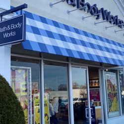 Bath & Body Works - Entrance
