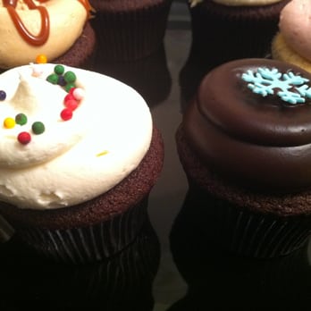 Georgetown Cupcake - Chocolate Birthday (left) and Chocolate2 (right) - Bakeries Near Me - Bethesda, Maryland