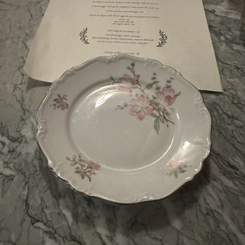 Lord's - Decor - British Near Me - New York, New York