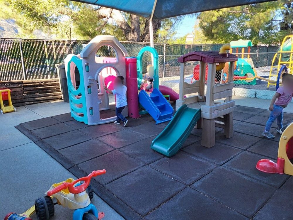 La Crescenta Montessori - childcare center in La Crescenta, CA