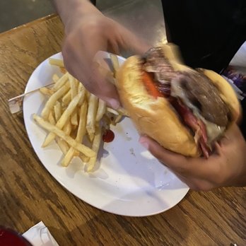 Evie's Tavern & Grill - Hamburger - American Near Me - Sarasota, Florida