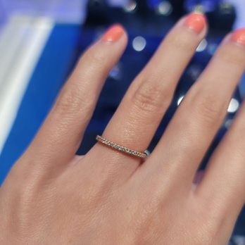 Blue Nile - Jewelry Near Me - San Jose, California