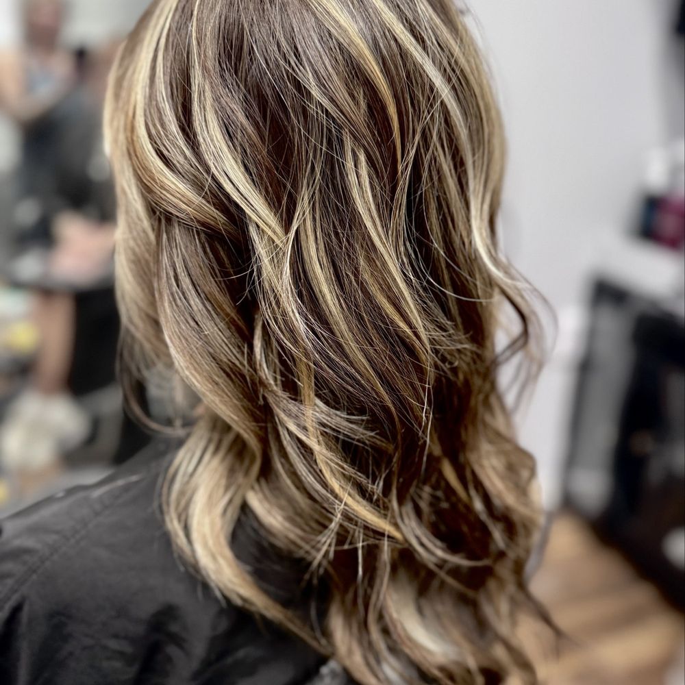 Kris De Guzman Hair - Hair Stylists Near Me - Henderson, Nevada Kris De Guzman Hair - Hair Stylists Near Me - Henderson, Nevada