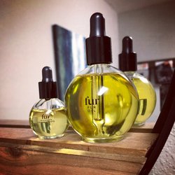Hot Wax by Maquillage