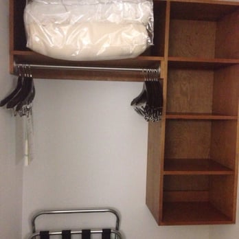 SpringHill Suites Canton - Closet - Hotels Near Me - North Canton, Ohio
