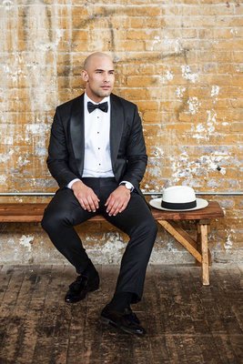 Acustom Apparel by null