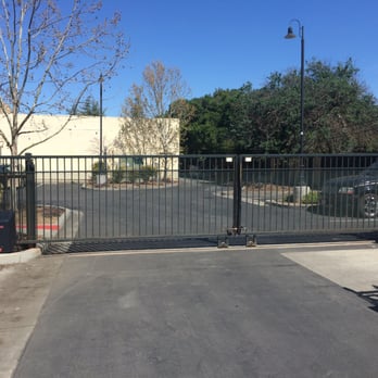 Mike's Garage Doors - Garage Door Services Near Me