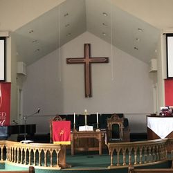 Bardstown United Methodist Church - Alter