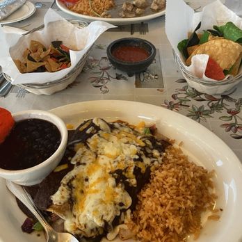 La Kebrada - Mole entree vegetarian - Mexican Near Me - Fresno, California La Kebrada - Mole entree vegetarian - Mexican Near Me - Fresno, California