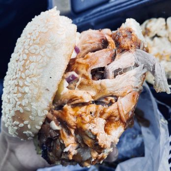 La23 Bbq - Pulled Pork Sandwich w/ Mac n' cheese - Barbeque Near Me - Belle Chasse, Louisiana La23 Bbq - Pulled Pork Sandwich w/ Mac n' cheese - Barbeque Near Me - Belle Chasse, Louisiana
