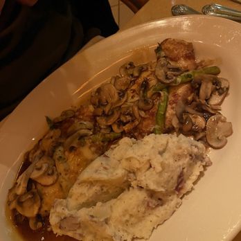 The Cheesecake Factory - Desserts Near Me - North York, Ontario