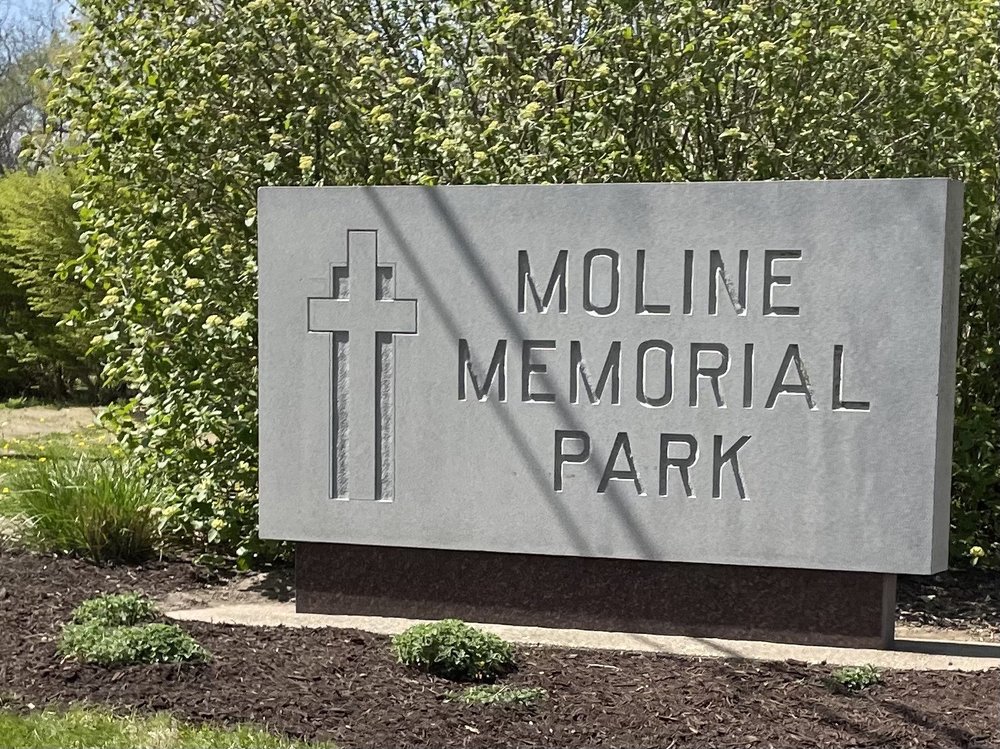 MOLINE MEMORIAL PARK CEMETERY 5001 34th Ave, Moline, Illinois