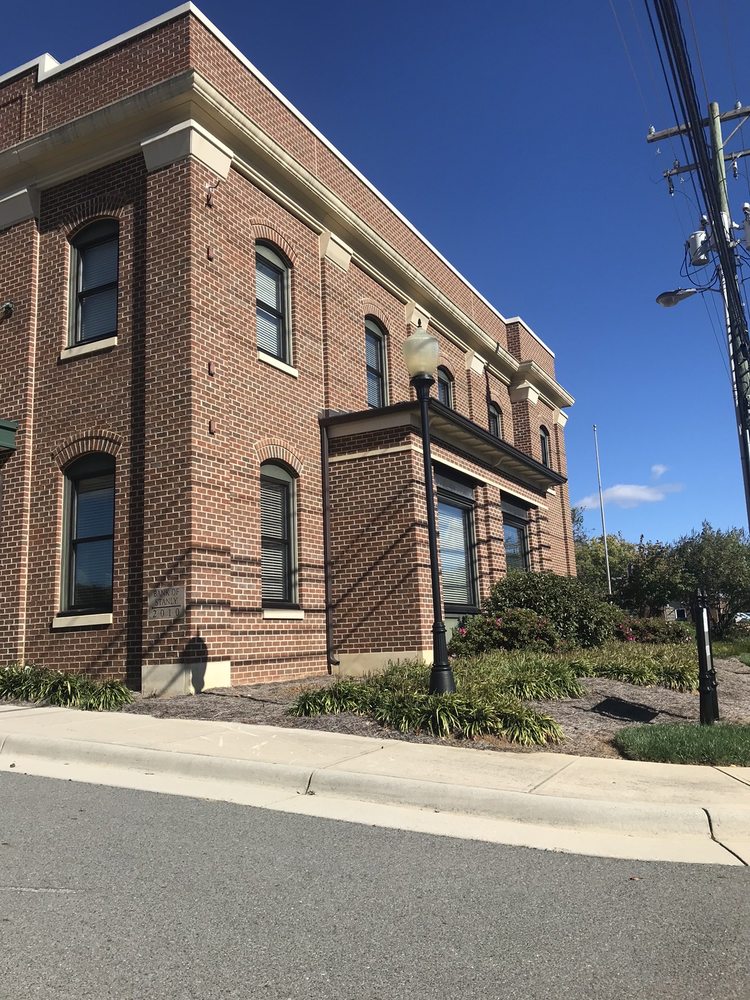 UWHARRIE BANK Updated October 2024 416 W Main St, Locust, North