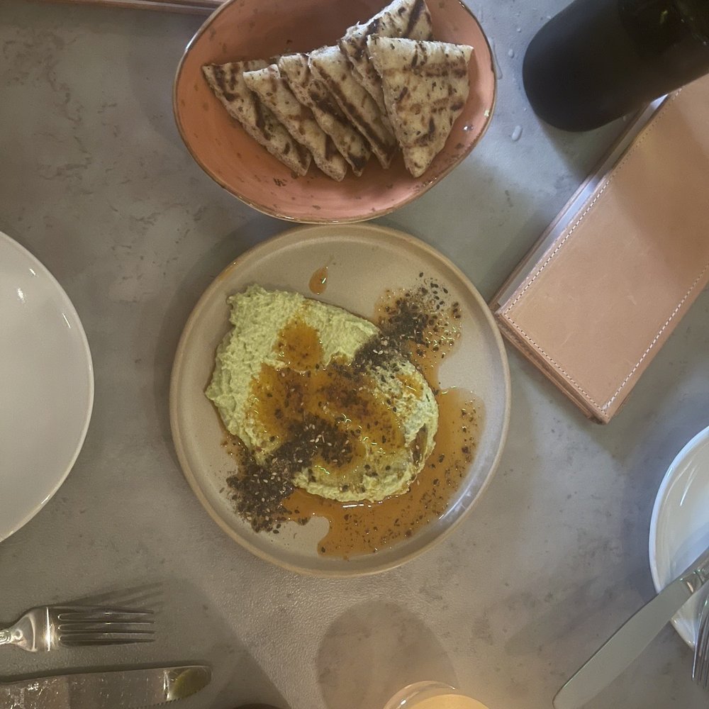 Gràcia Mediterranean - Fresh chickpea hummus - Cocktail Bars Near Me - Austin, Texas Gràcia Mediterranean - Fresh chickpea hummus - Cocktail Bars Near Me - Austin, Texas