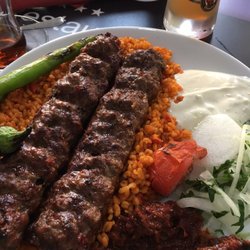 Lale - Hackfleischspieß mit Bulgur