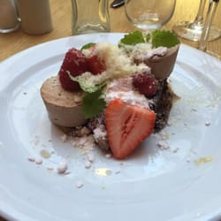Quality Hotel Høje Taastrup - Chokoladekage med is