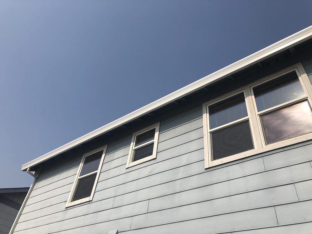 Slide of Solano Seamless