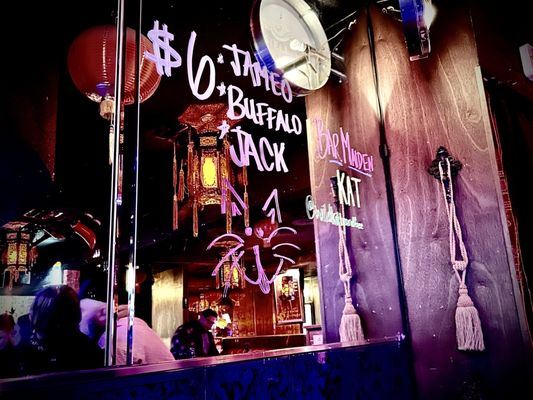 Shanghai'd Room by null